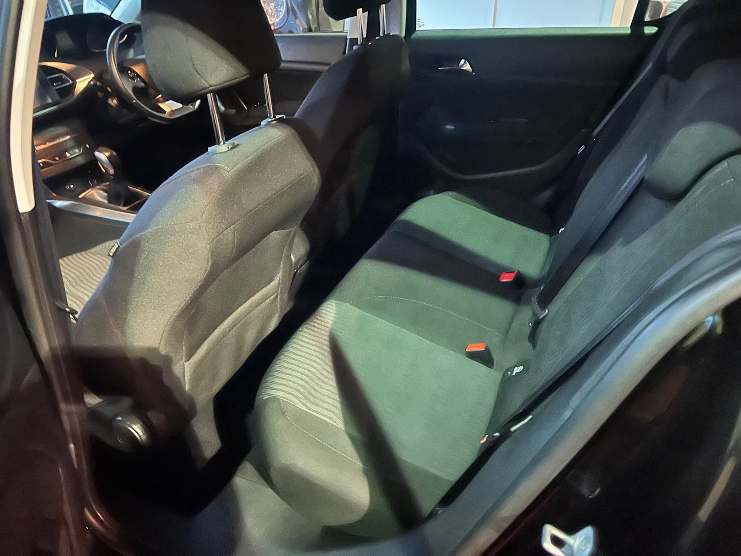 Used Peugeot 308 2015 for sale - 76498598: Photo 14