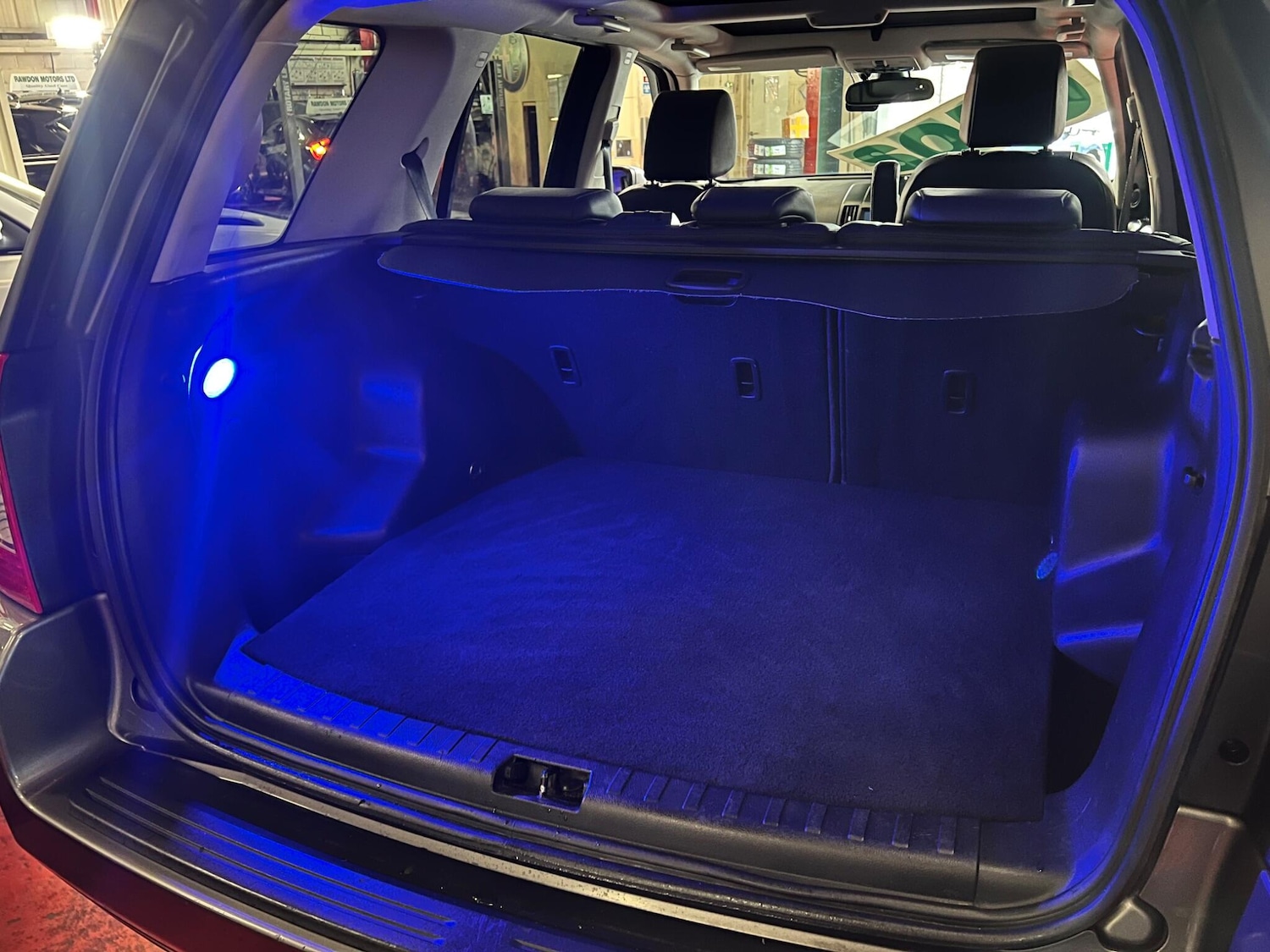 Used Land Rover Freelander 2 2010 for sale - 76431843: Photo 11