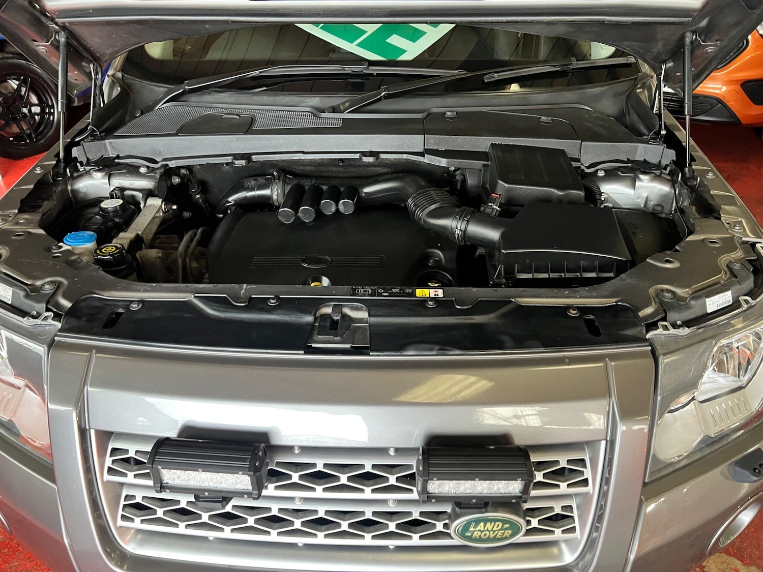 Used Land Rover Freelander 2 2010 for sale - 76431843: Photo 25