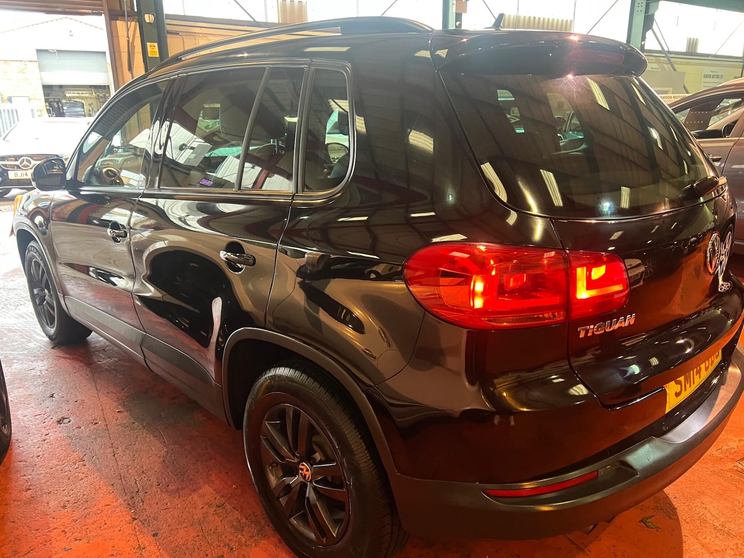 Used Volkswagen Tiguan 2014 for sale - 76728015: Photo 3