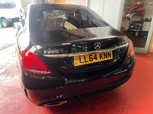 Used Mercedes-Benz C Class 2014 for sale - 76270880: Photo 4