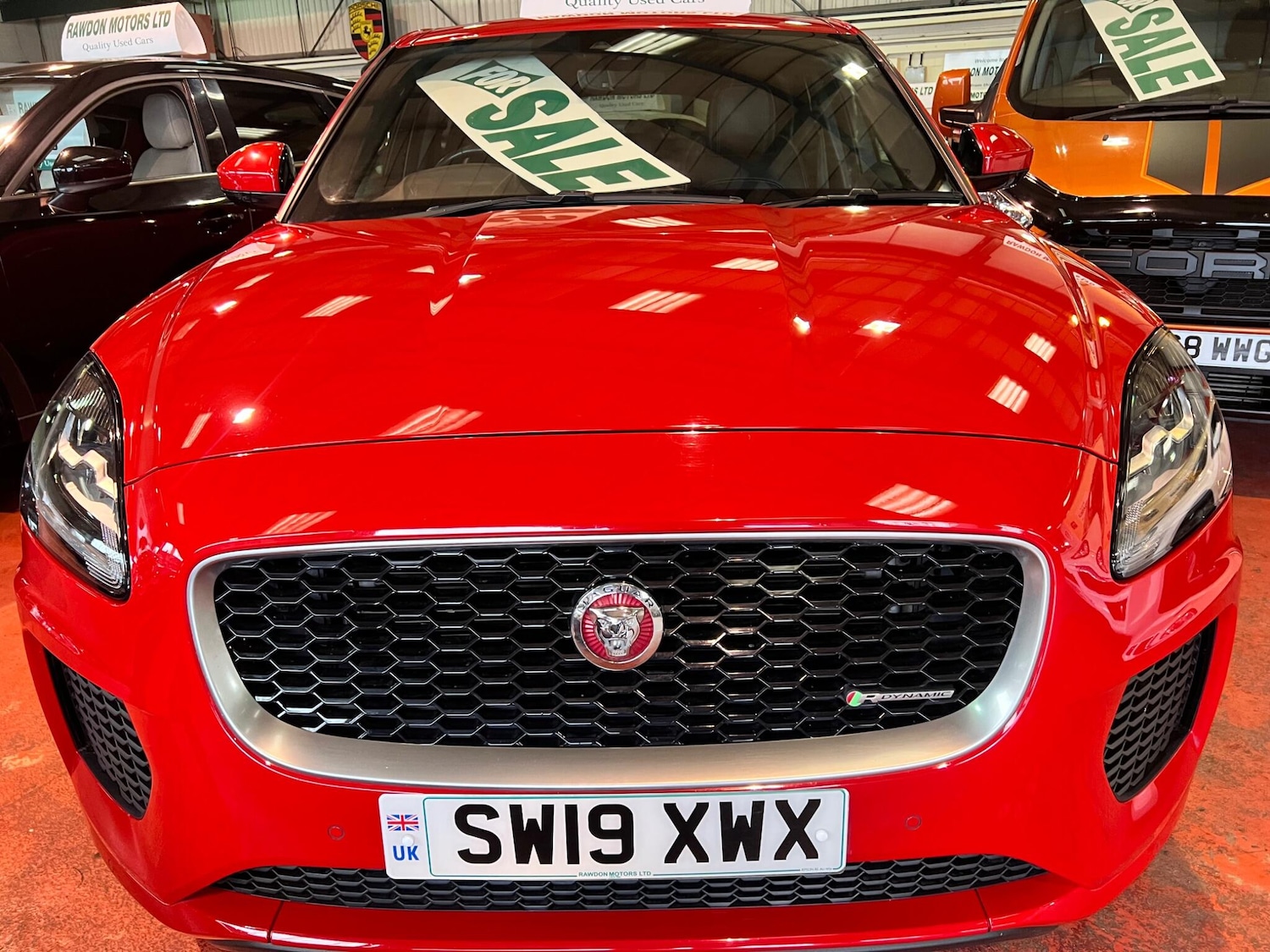 Used Jaguar E-Pace 2019 for sale - 76634189: Photo 2