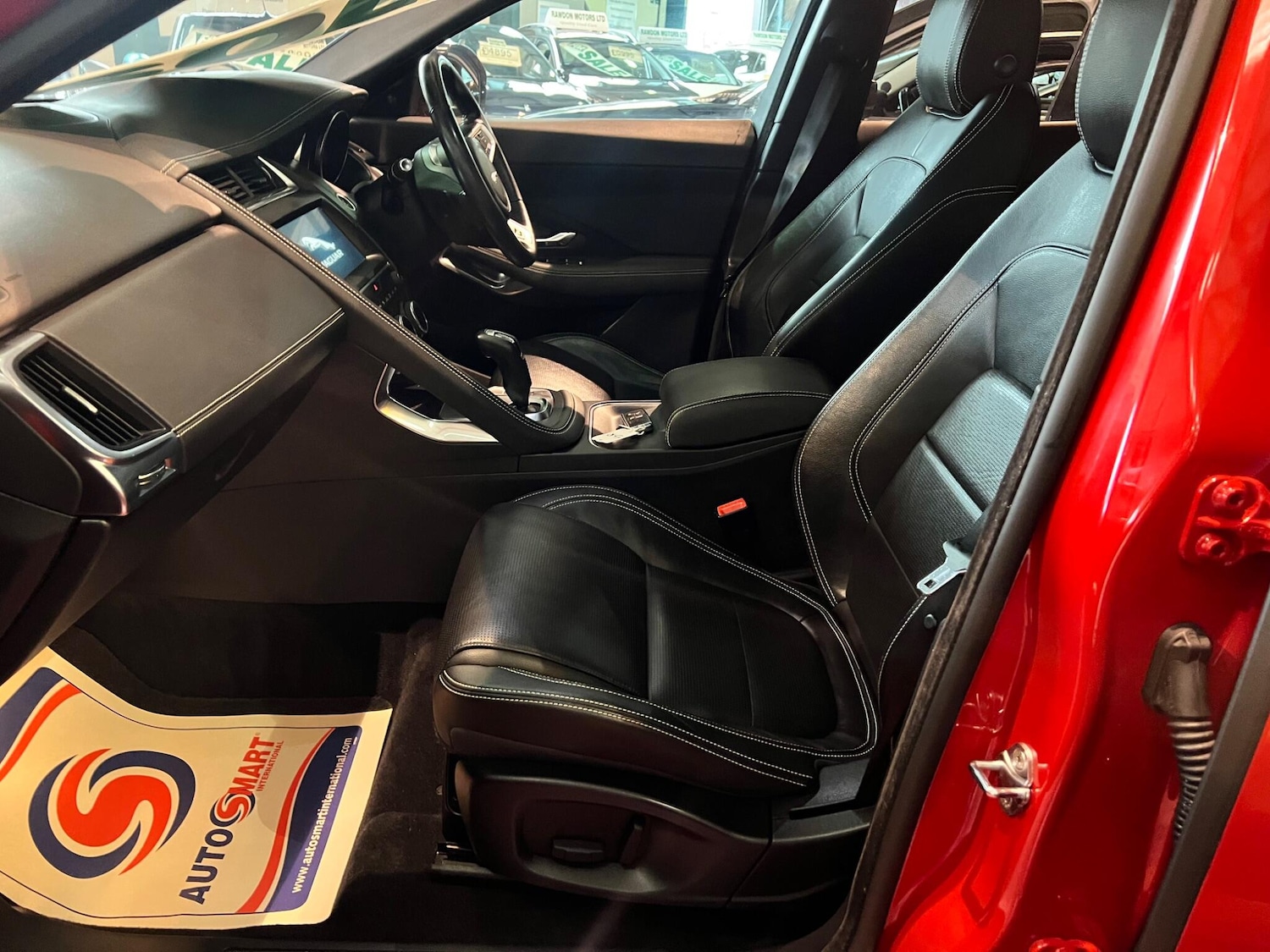 Used Jaguar E-Pace 2019 for sale - 76634189: Photo 7