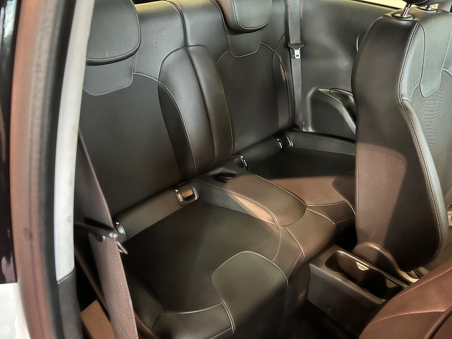 Used Vauxhall ADAM 2015 for sale - 76850158: Photo 16