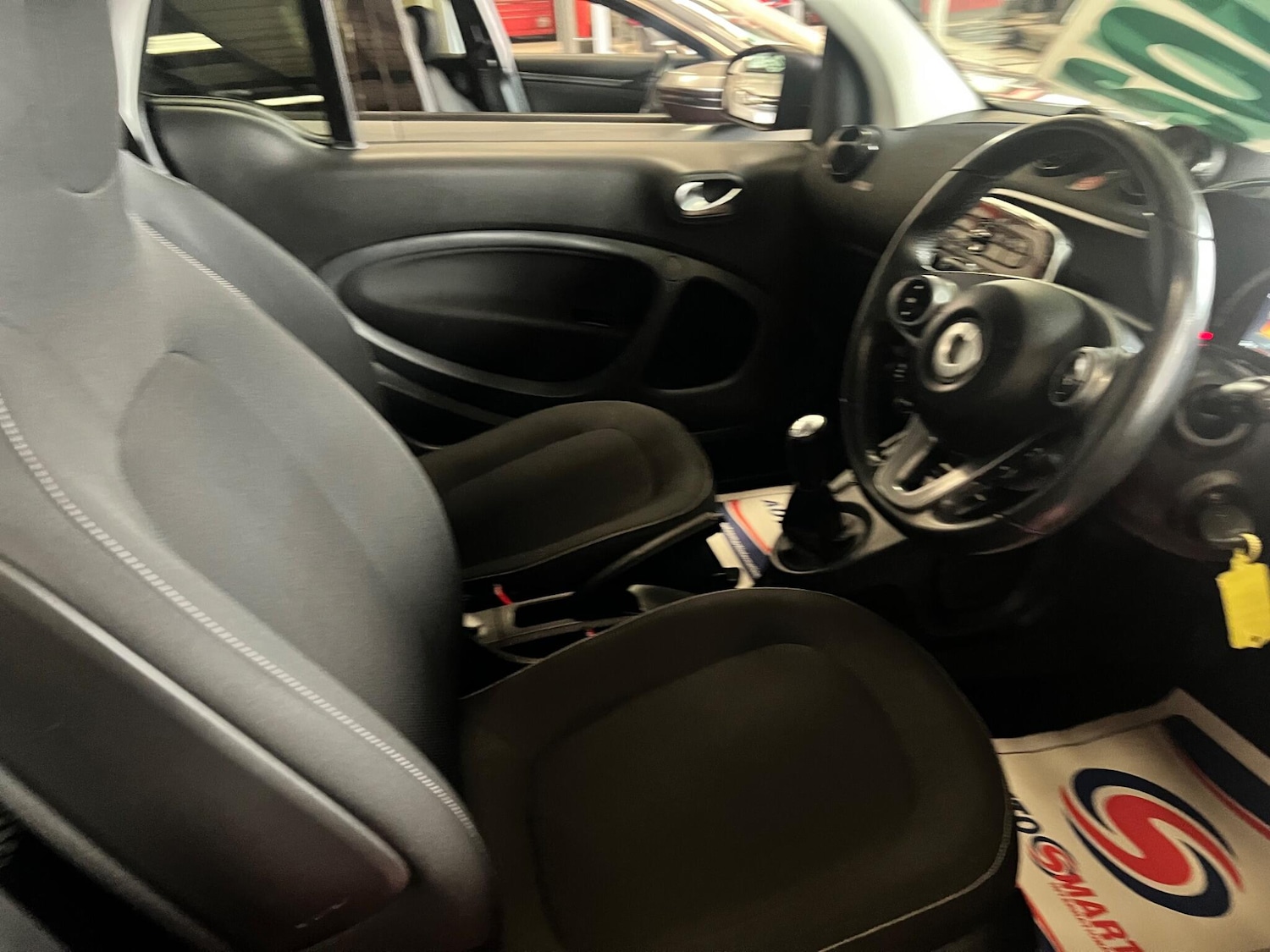 Used smart fortwo 2018 for sale - 76850250: Photo 12