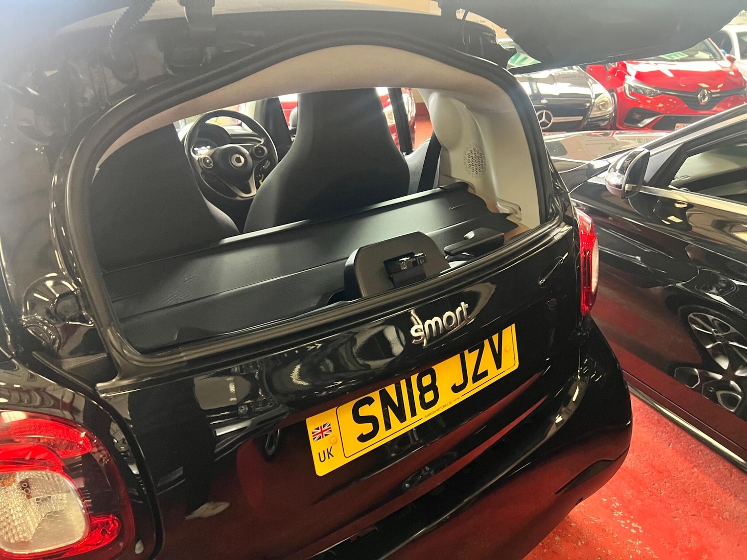 Used smart fortwo 2018 for sale - 76850250: Photo 15