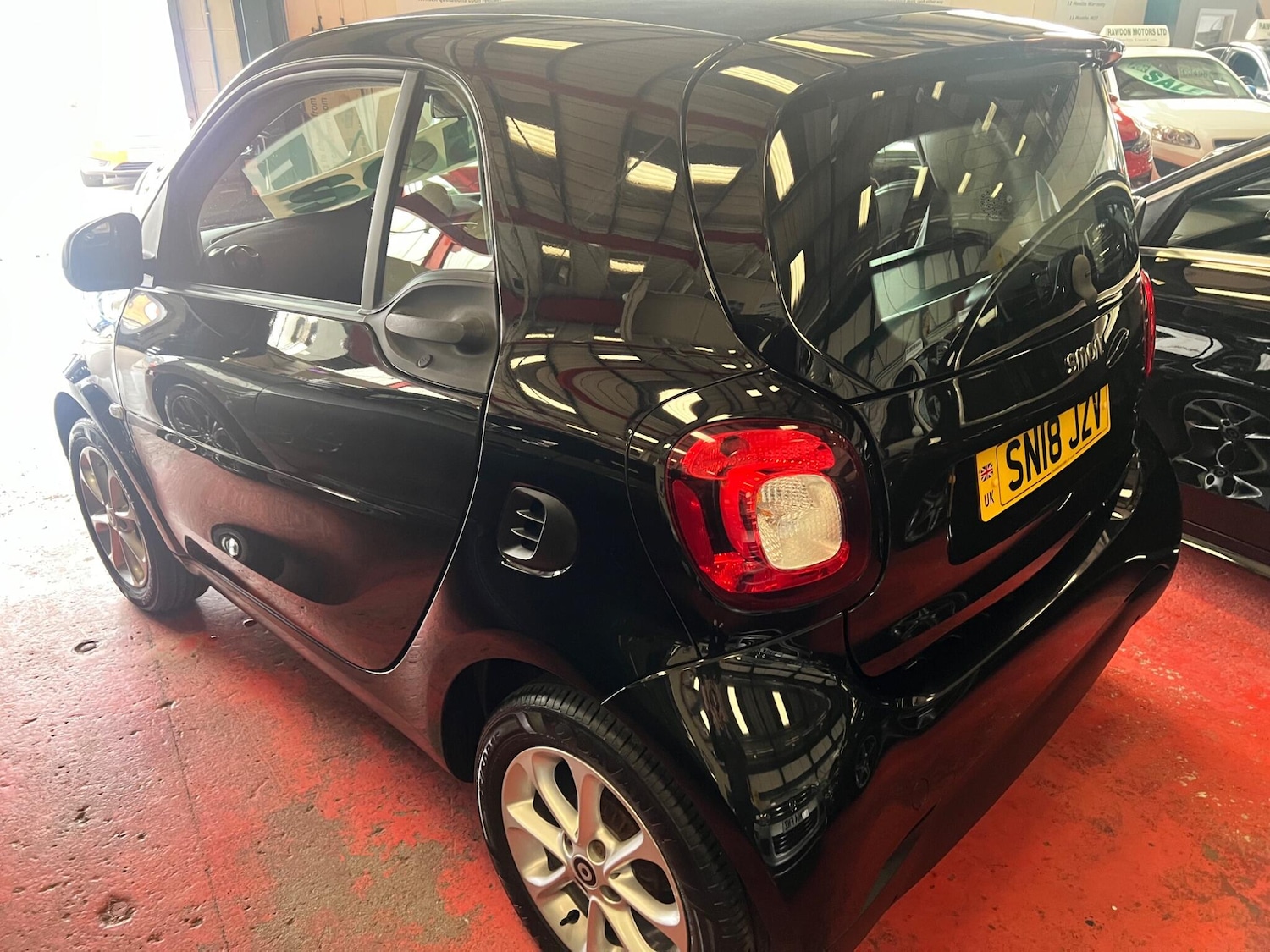 Used smart fortwo 2018 for sale - 76850250: Photo 17