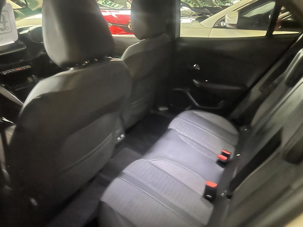Used Peugeot 2008 2022 for sale - 75669471: Photo 12