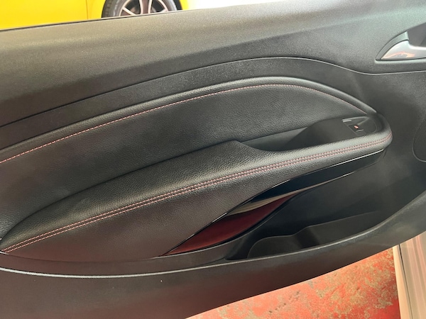 Used Vauxhall ADAM 2015 for sale - 75658226: Photo 16