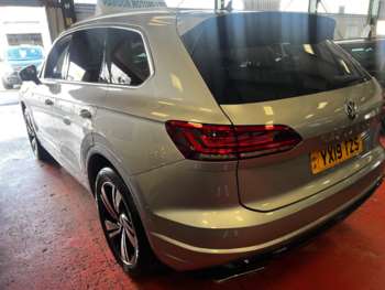Used Volkswagen Touareg 2019 for sale - 74186989: Photo