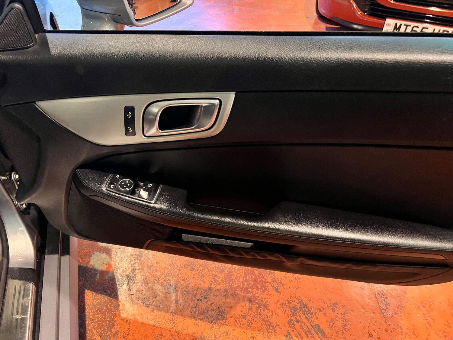 Used Mercedes-Benz SLK 2013 for sale - 76326961: Photo 8
