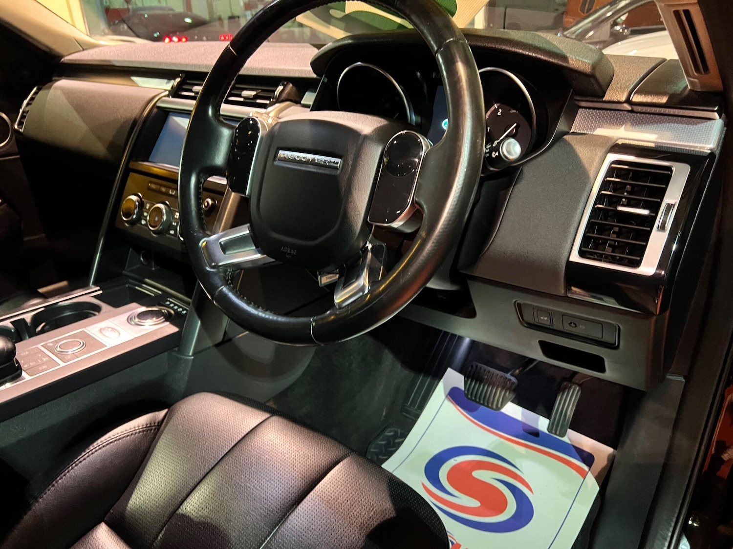 Used Land Rover Discovery 2019 for sale - 76786703: Photo 7