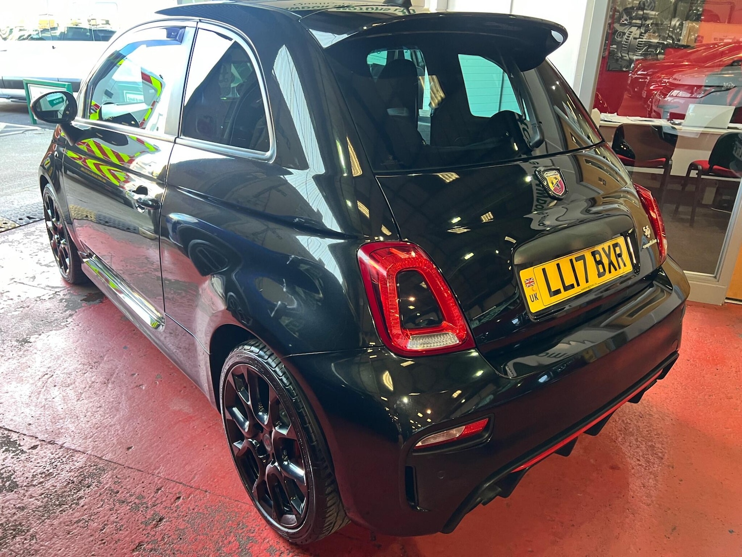Used Abarth 595 2017 for sale - 76633923: Photo 4