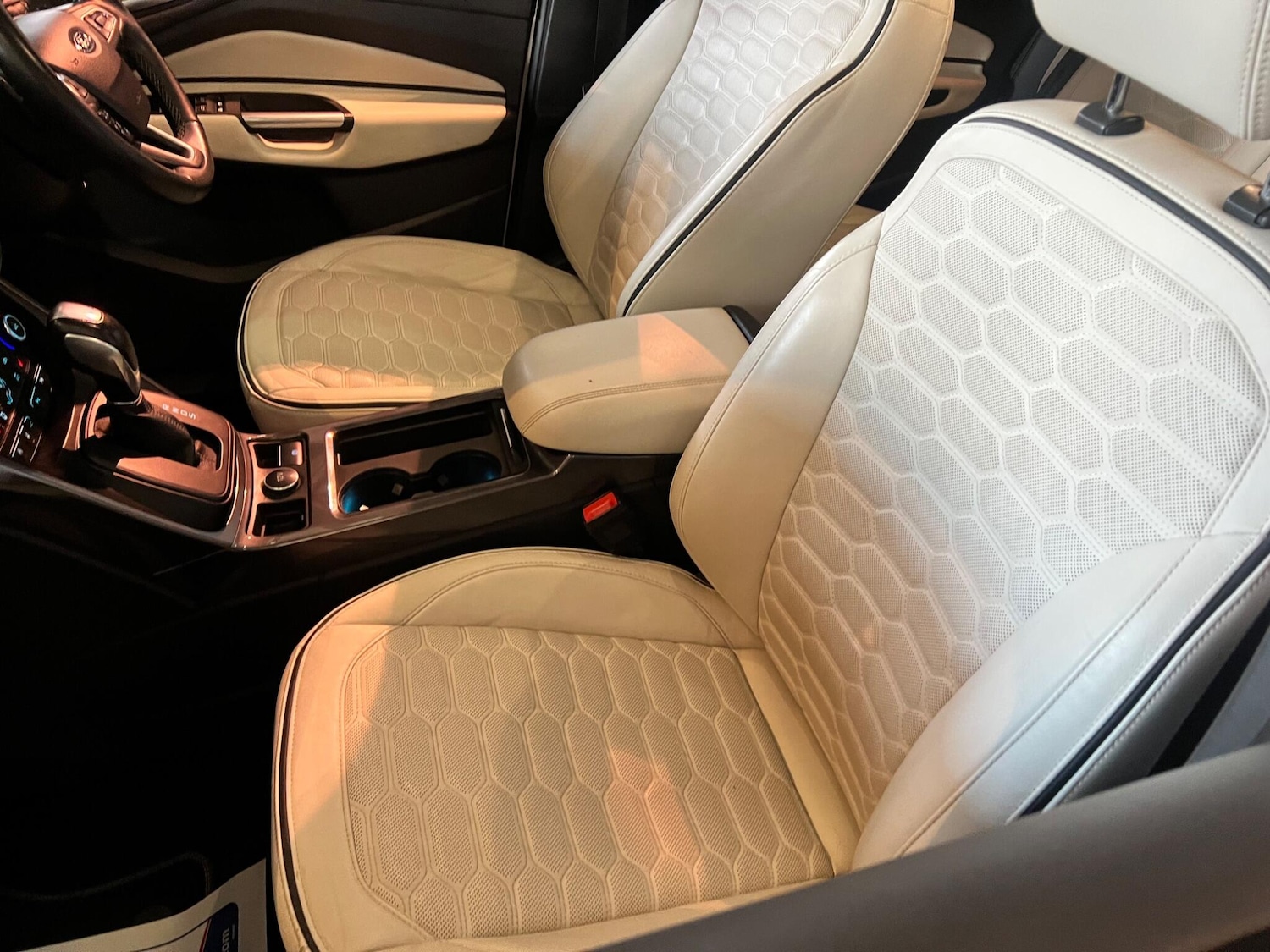 Used Ford Kuga 2018 for sale - 76728345: Photo 16