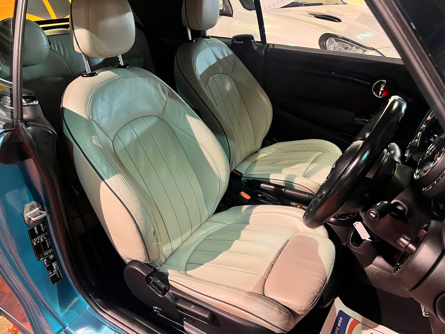 Used MINI Convertible 2017 for sale - 76473049: Photo 10