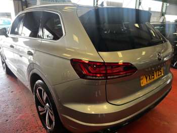 Used Volkswagen Touareg 2019 for sale - 75070342: Photo