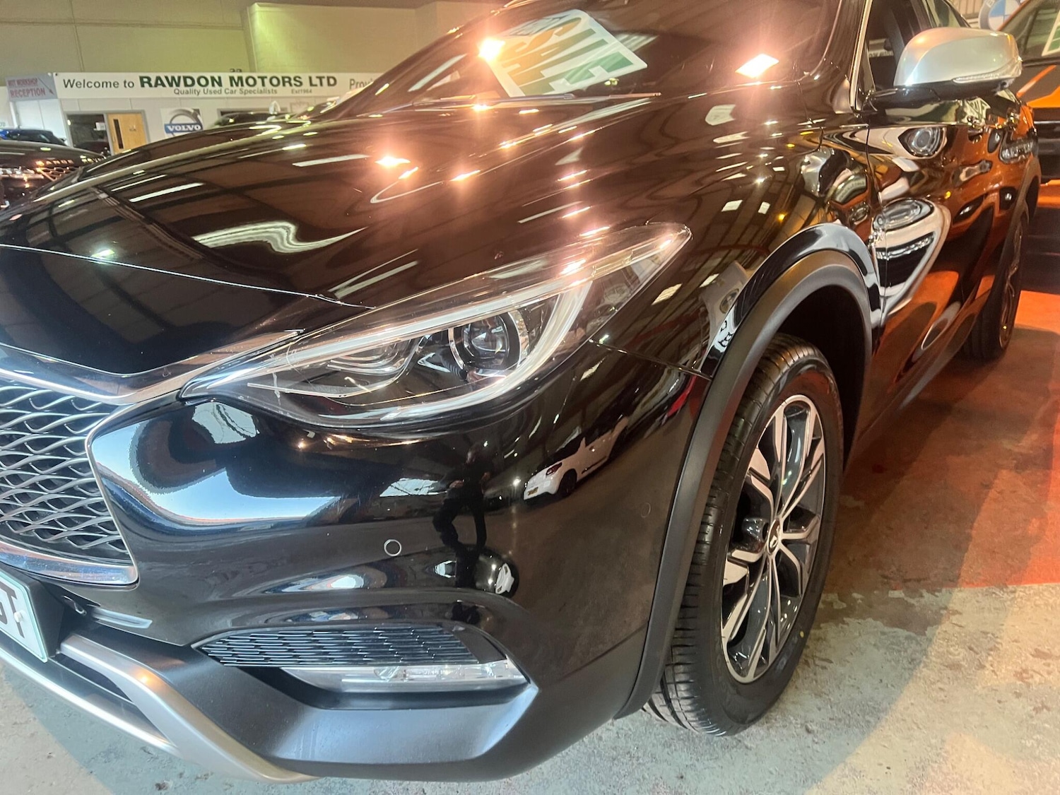 Used Infiniti QX30 2018 for sale - 76701297: Photo 11