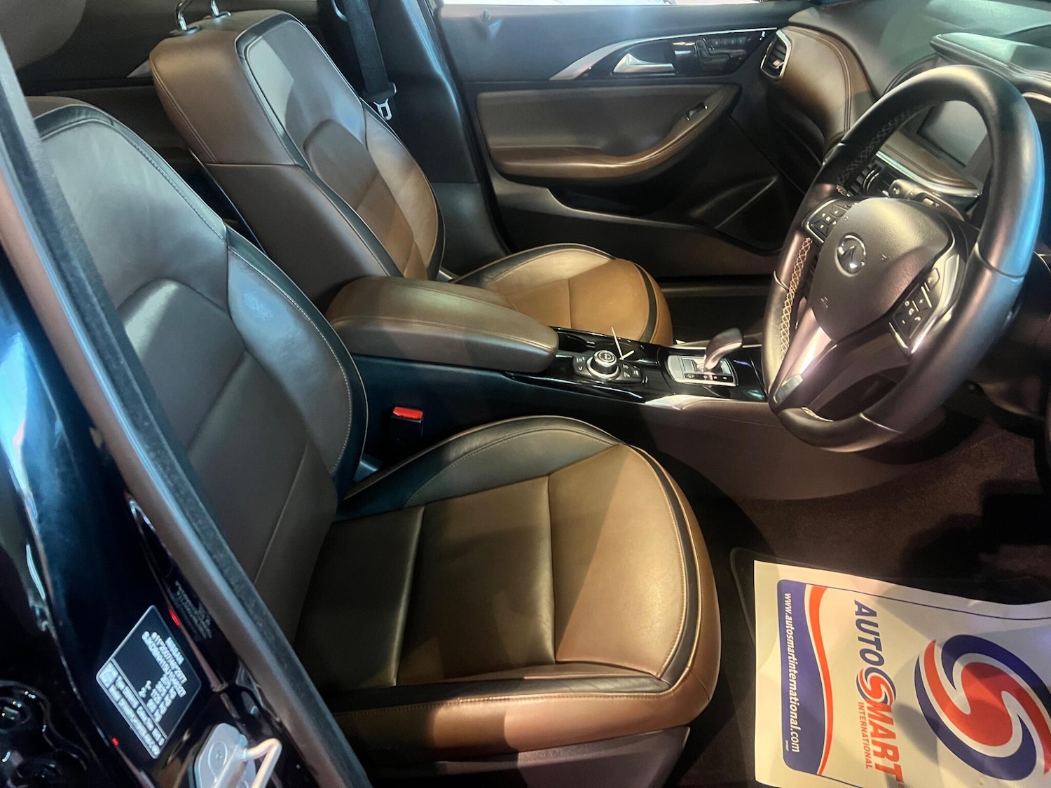 Used Infiniti QX30 2018 for sale - 76701297: Photo 16