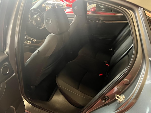 Used Honda Civic 2019 for sale - 76259739: Photo 11