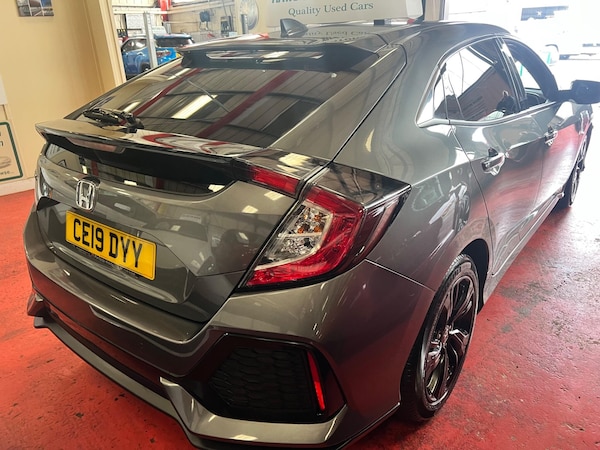 Used Honda Civic 2019 for sale - 76259739: Photo 21