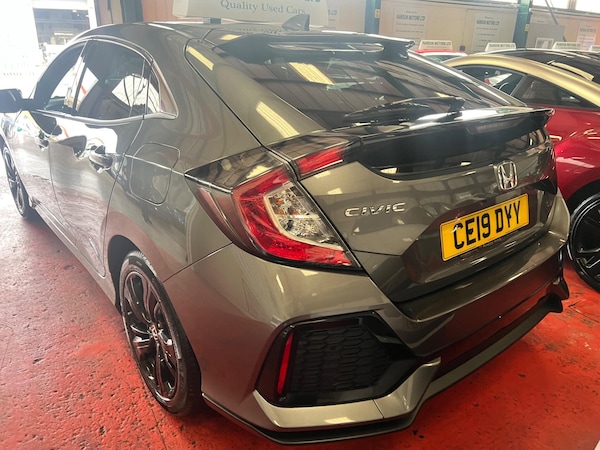 Used Honda Civic 2019 for sale - 76259739: Photo 24