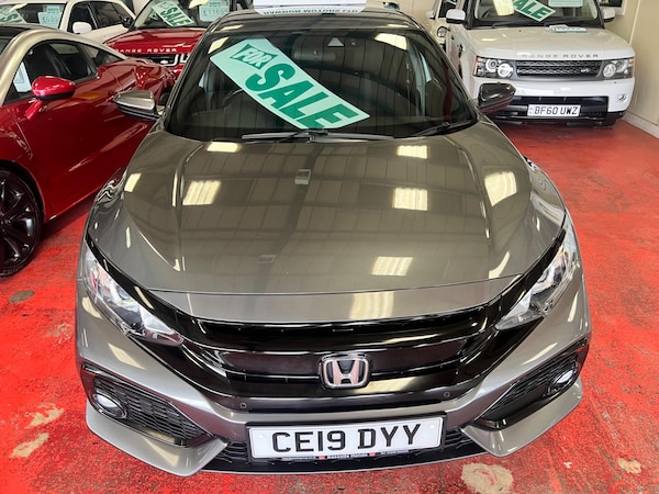 Used Honda Civic 2019 for sale - 76259739: Photo 2