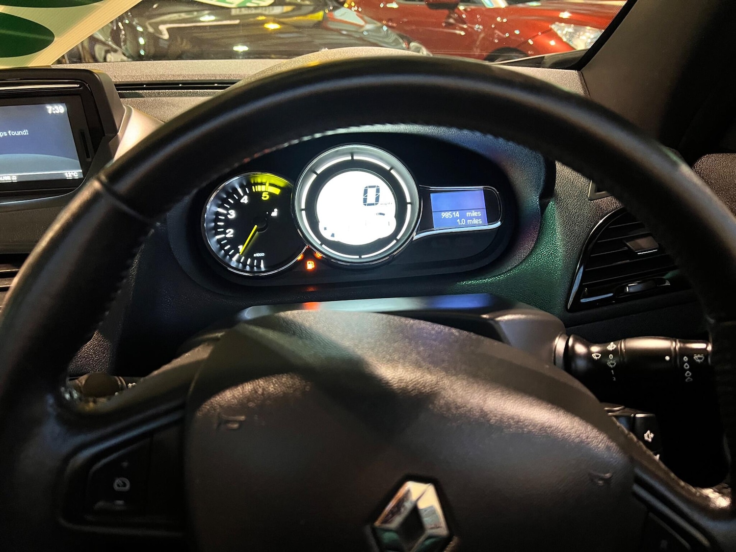 Used Renault Megane 2013 for sale - 76337342: Photo 11