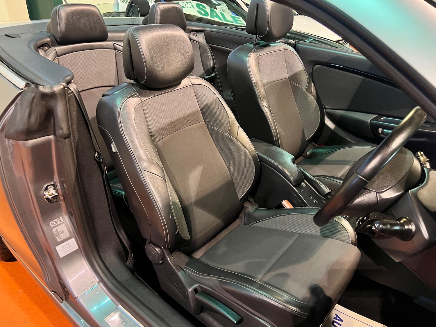 Used Renault Megane 2013 for sale - 76337342: Photo 20