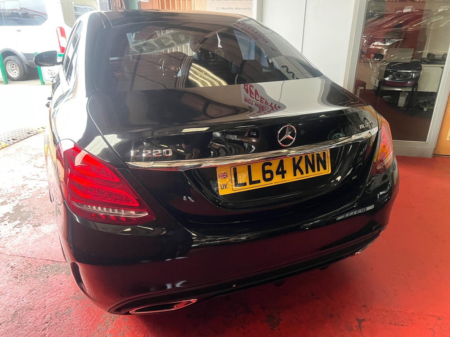 Used Mercedes-Benz C Class 2014 for sale - 76849667: Photo 5