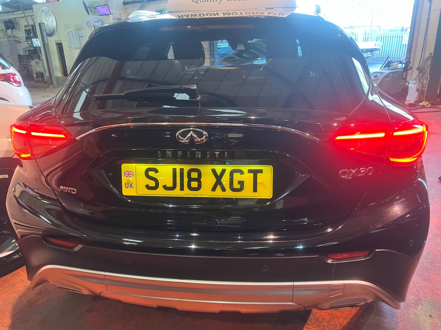 Used Infiniti QX30 2018 for sale - 77314849: Photo 10