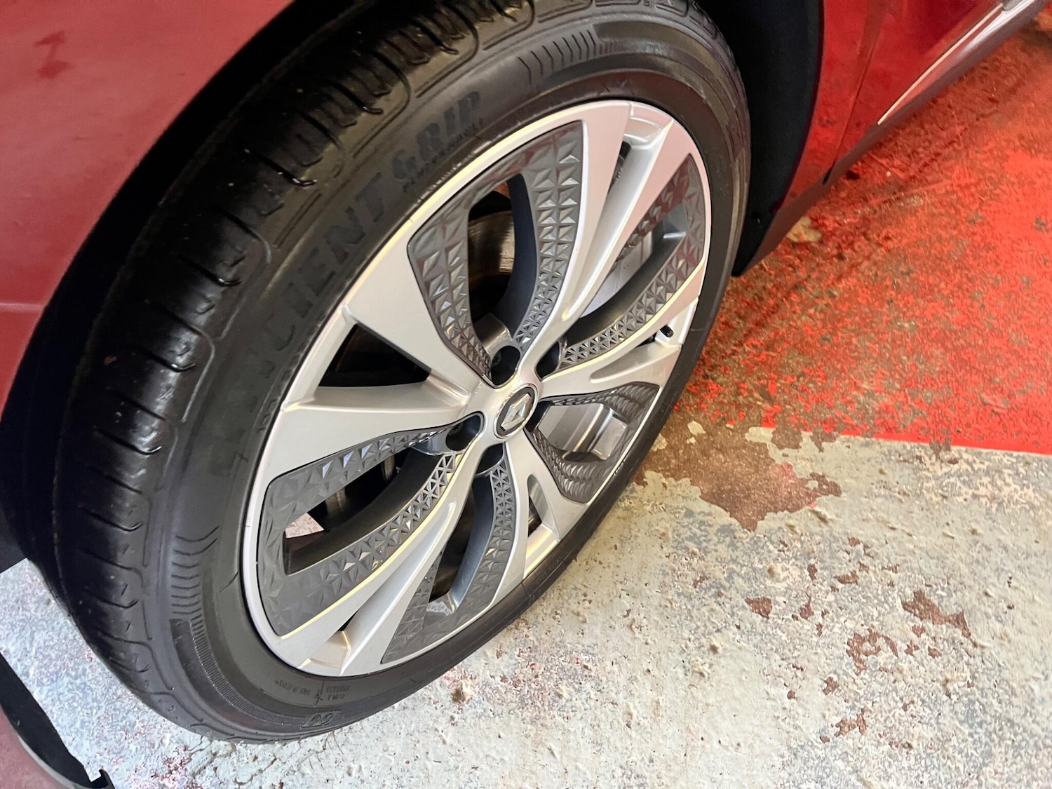 Used Renault Grand Scenic 2017 for sale - 76572892: Photo 21