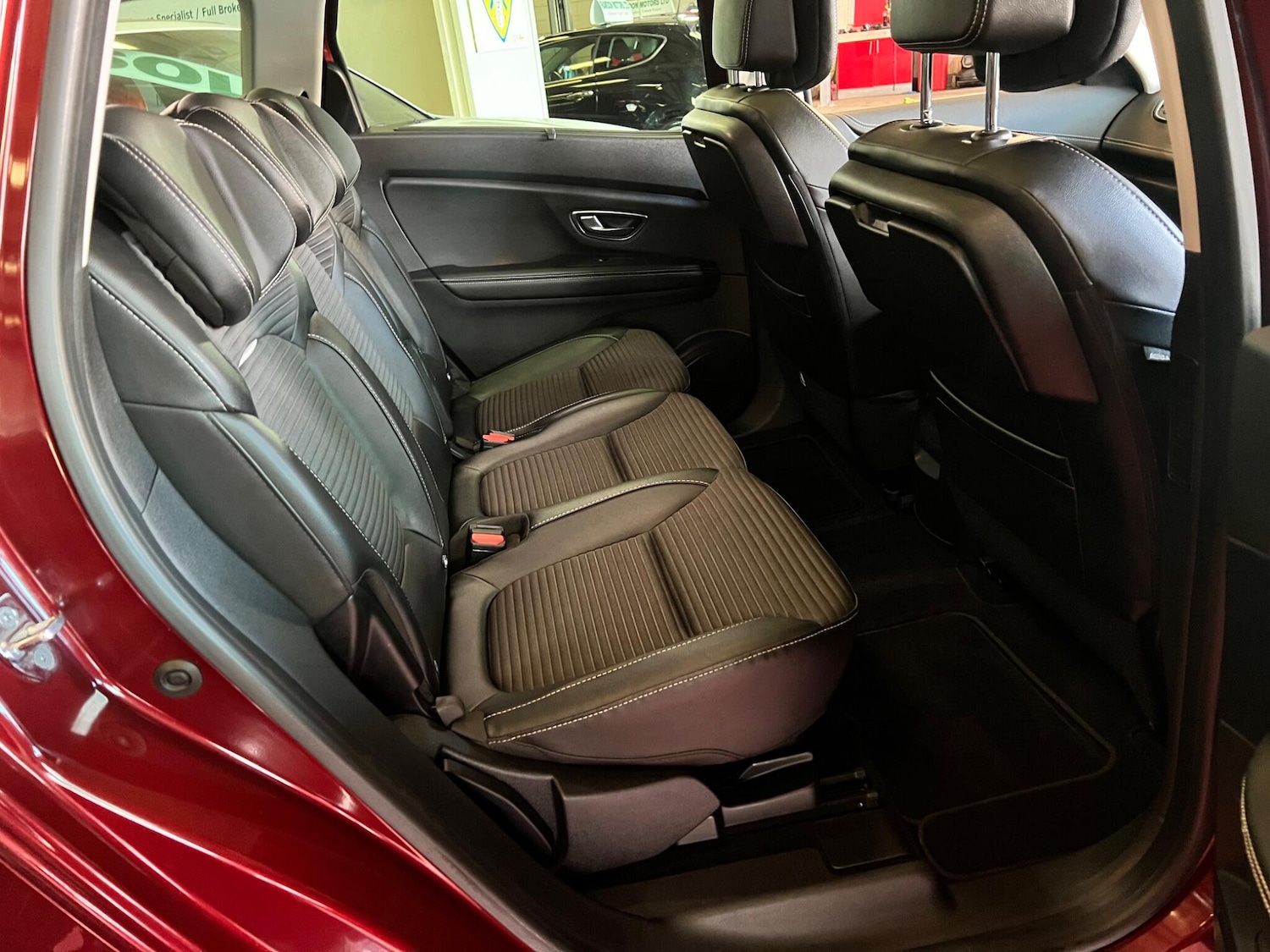 Used Renault Grand Scenic 2017 for sale - 76572892: Photo 5