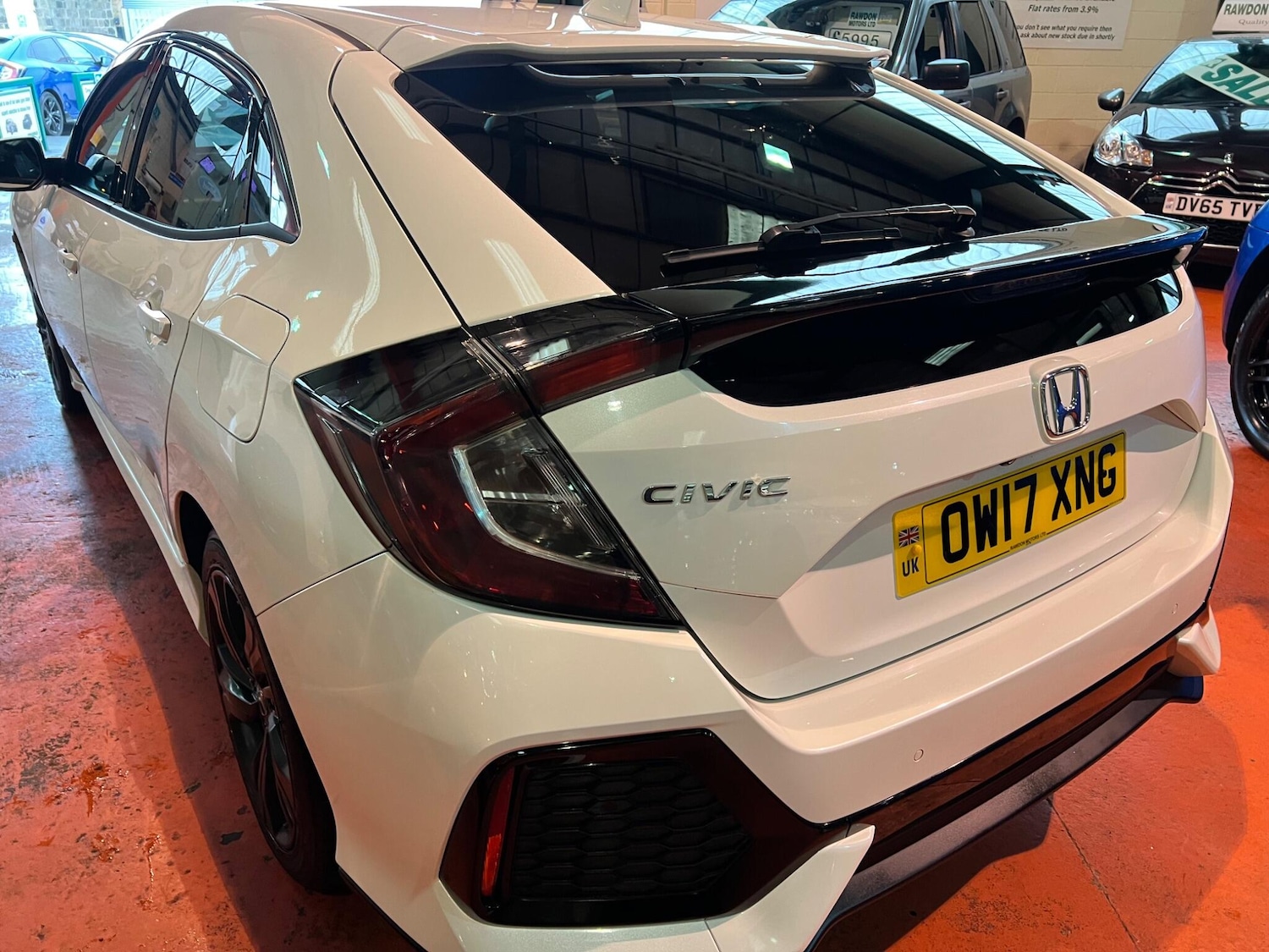 Used Honda Civic 2017 for sale - 76433133: Photo 13