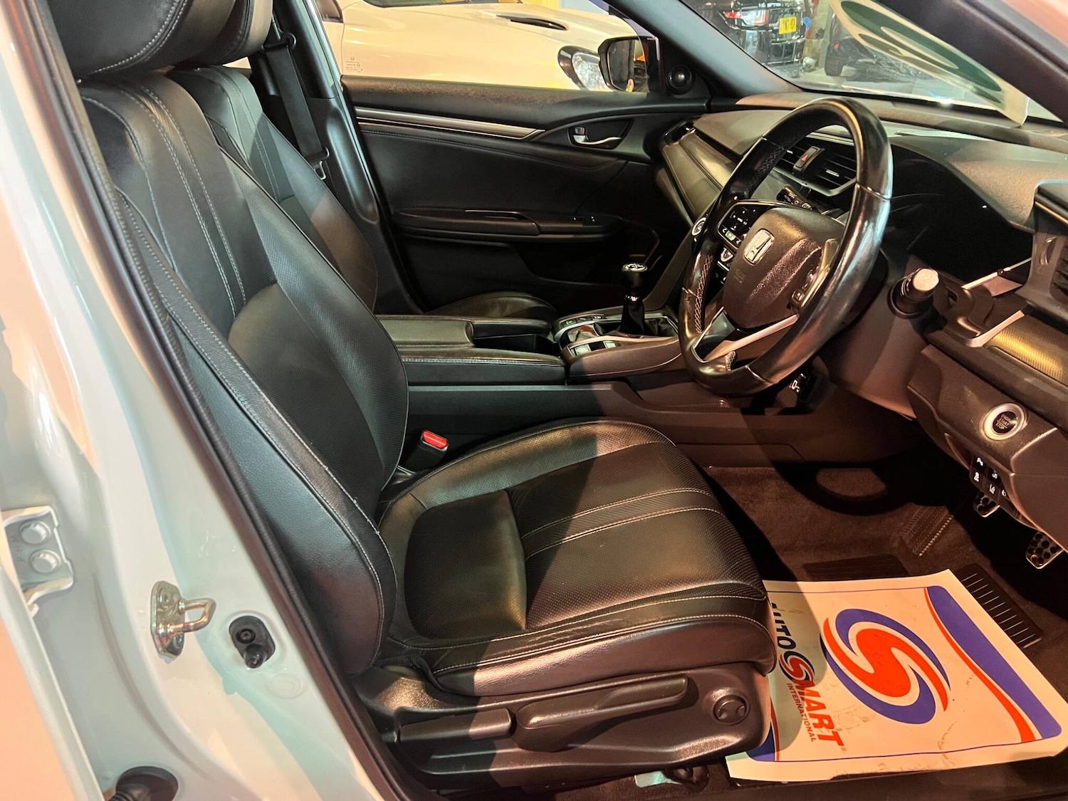 Used Honda Civic 2017 for sale - 76433133: Photo 5