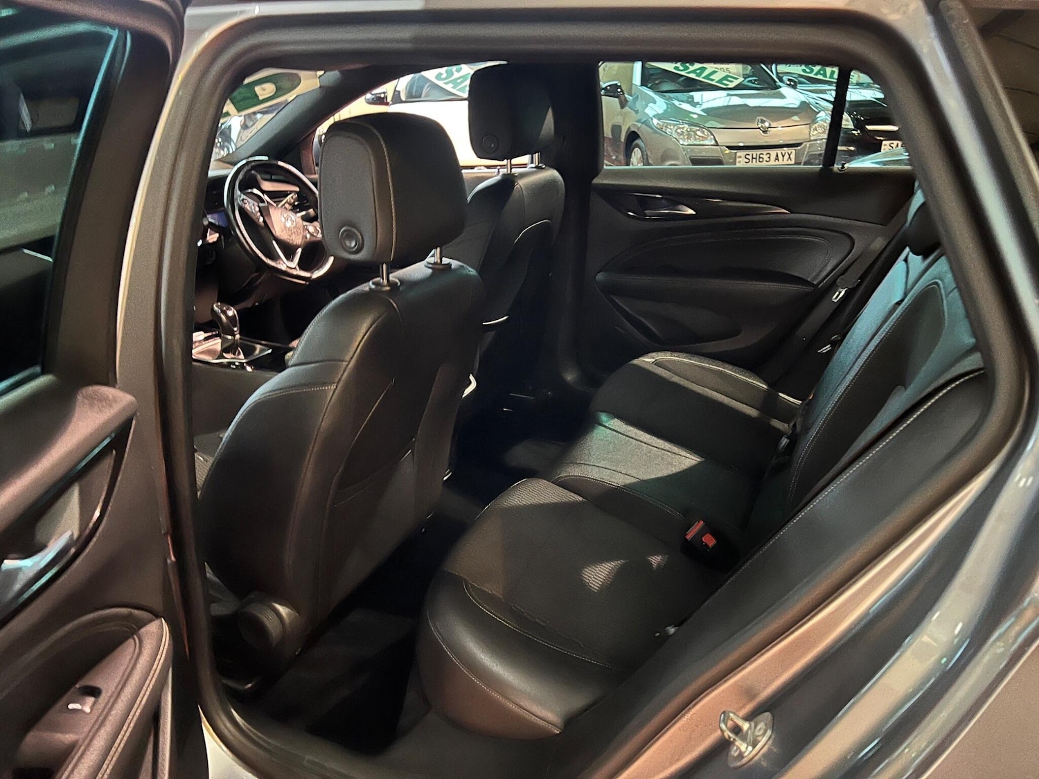 Used Vauxhall Insignia 2018 for sale - 76337375: Photo 4
