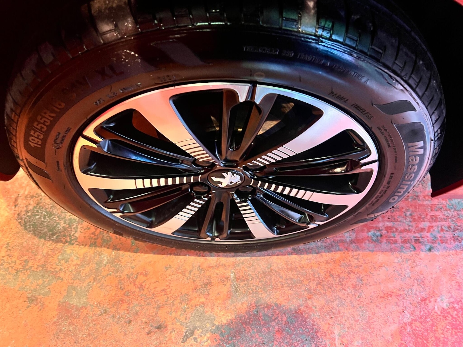 Used Peugeot 208 2019 for sale - 76644837: Photo 4