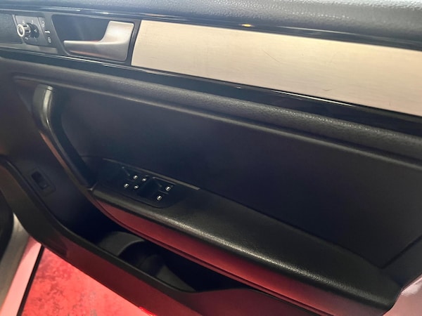 Used Volkswagen Touareg 2014 for sale - 76259156: Photo 11