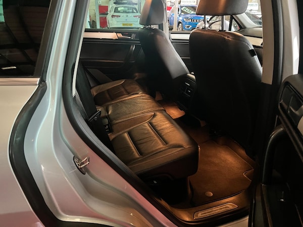 Used Volkswagen Touareg 2014 for sale - 76259156: Photo 12