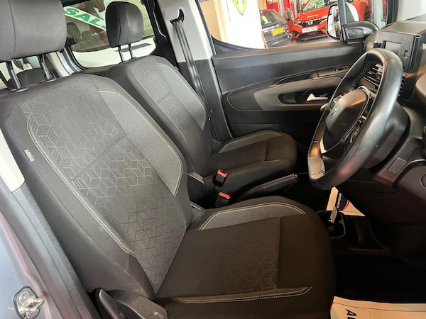 Used Peugeot Rifter 2020 for sale - 75729061: Photo 28