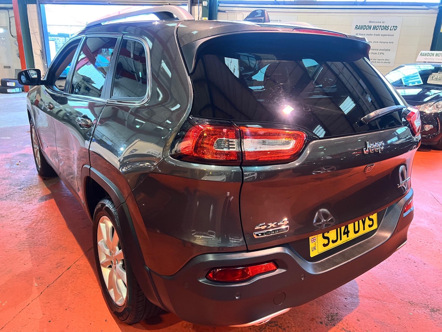 Used Jeep Cherokee 2014 for sale - 76457613: Photo 4