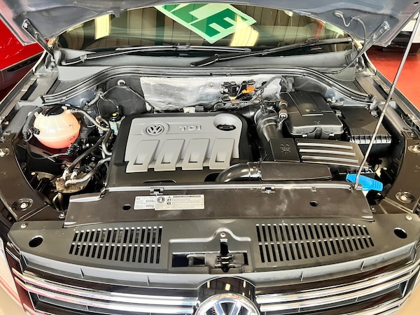 Used Volkswagen Tiguan 2012 for sale - 76189708: Photo 11
