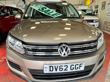 Used Volkswagen Tiguan 2012 for sale - 76189708: Photo 2