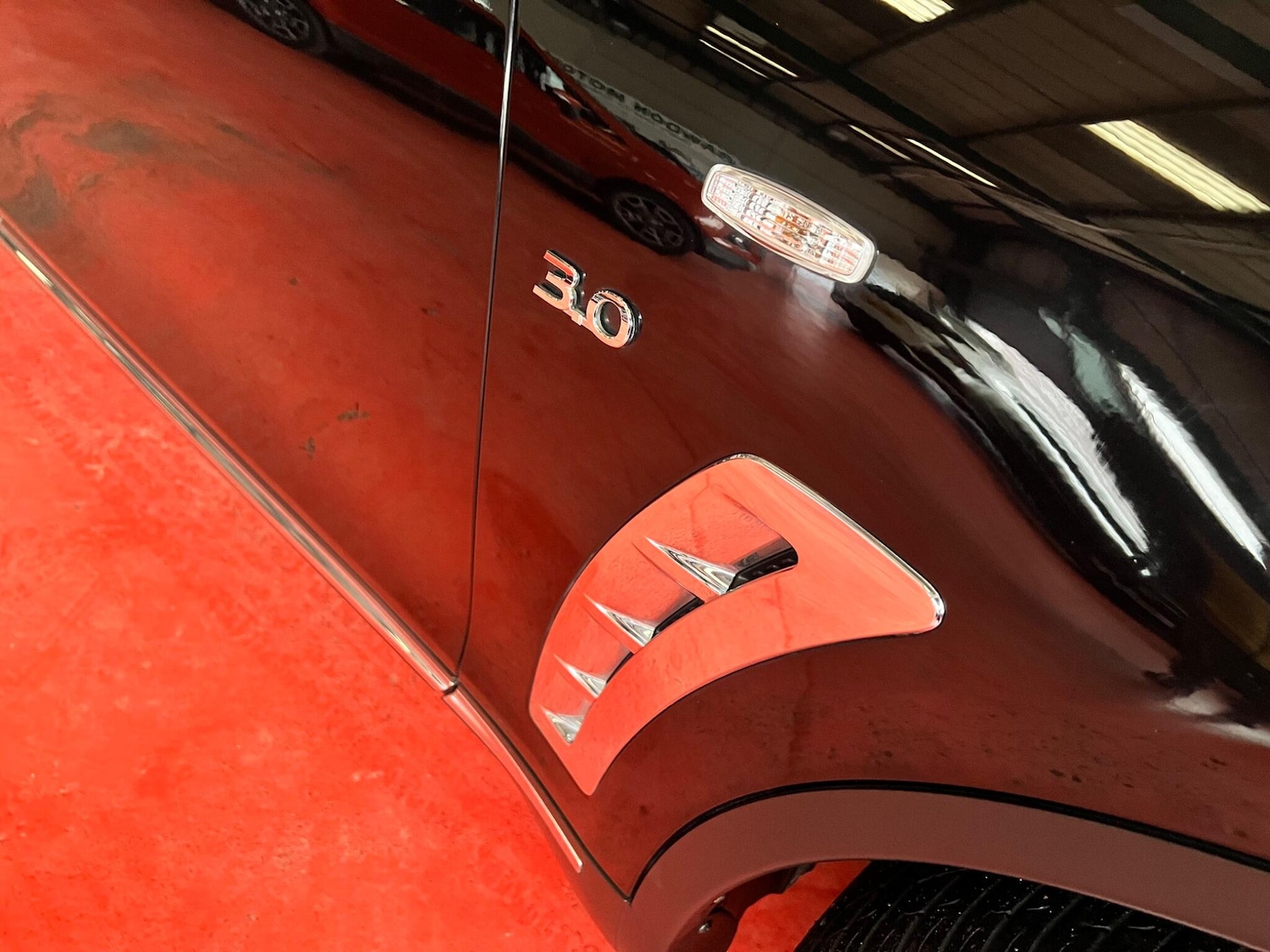 Used Infiniti QX70 2014 for sale - 77120213: Photo 12