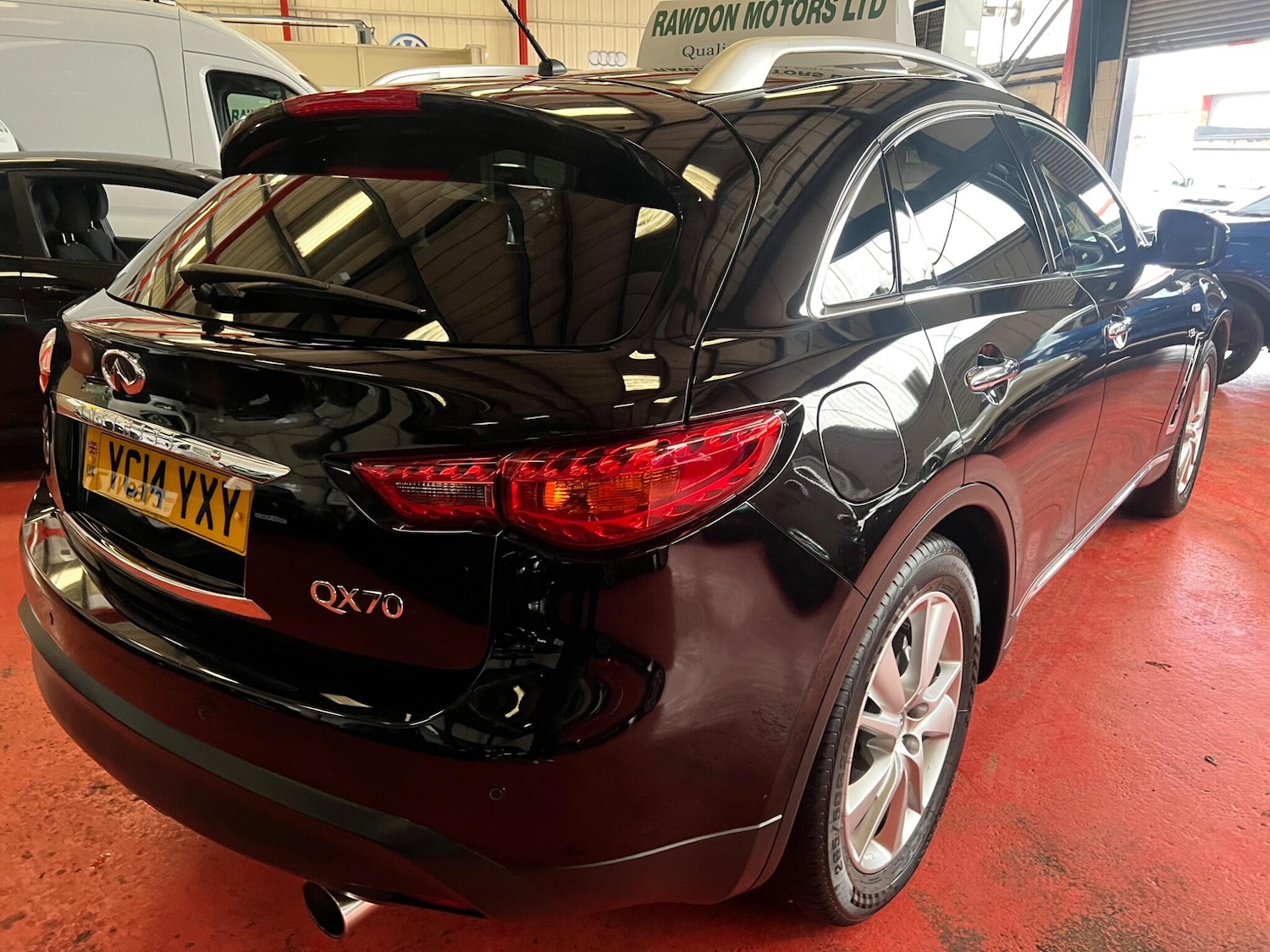 Used Infiniti QX70 2014 for sale - 77120213: Photo 14