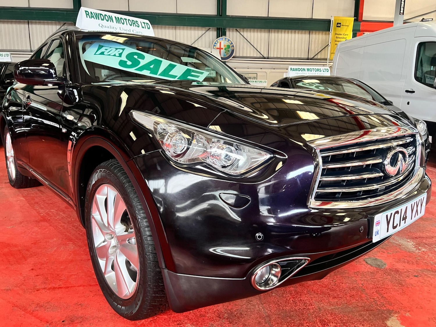 Used Infiniti QX70 2014 for sale - 77120213: Photo 3