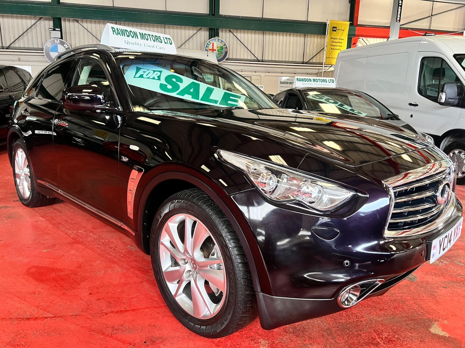 Used Infiniti QX70 2014 for sale - 77120213: Photo 9