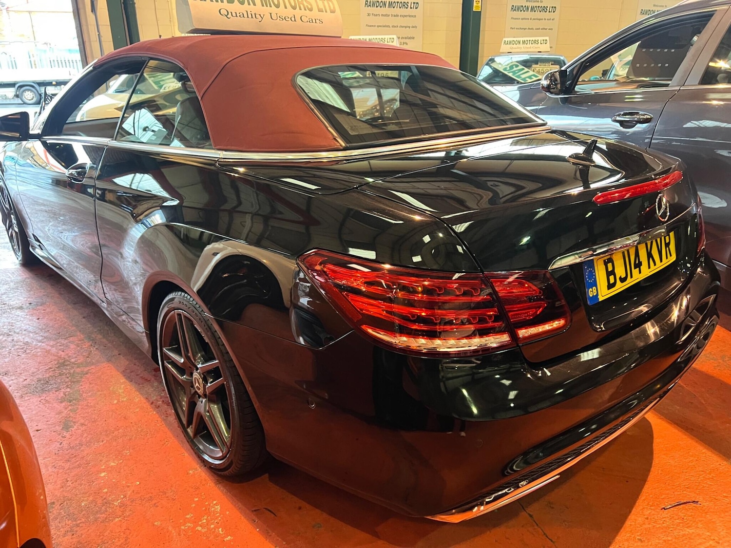 Used Mercedes-Benz E Class 2014 for sale - 76689728: Photo 5