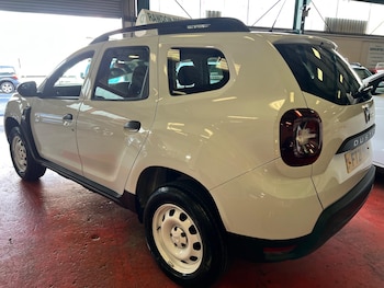 Used Dacia Duster 2021 for sale - 75928268: Photo