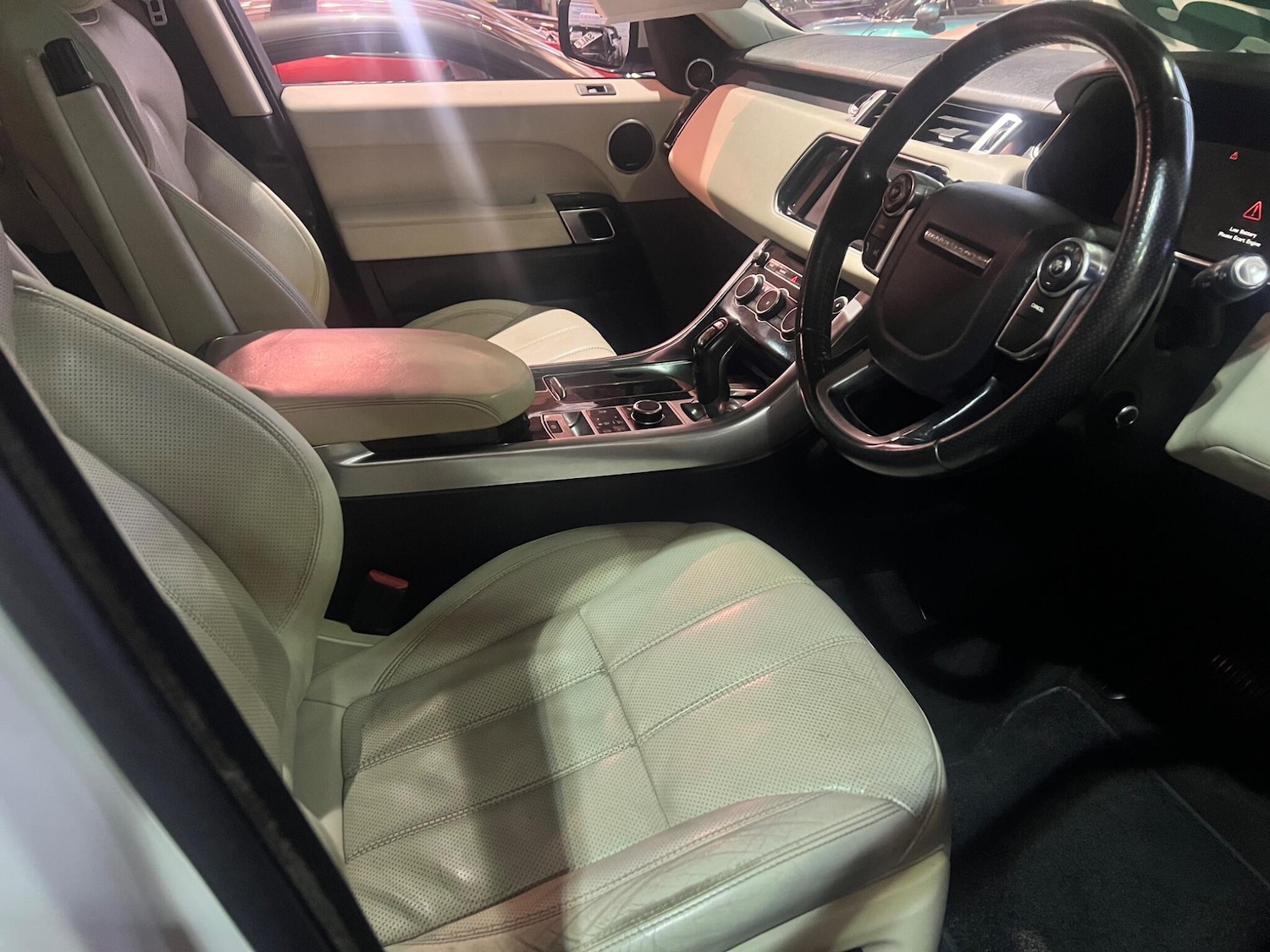 Used Land Rover Range Rover Sport 2014 for sale - 76689721: Photo 8