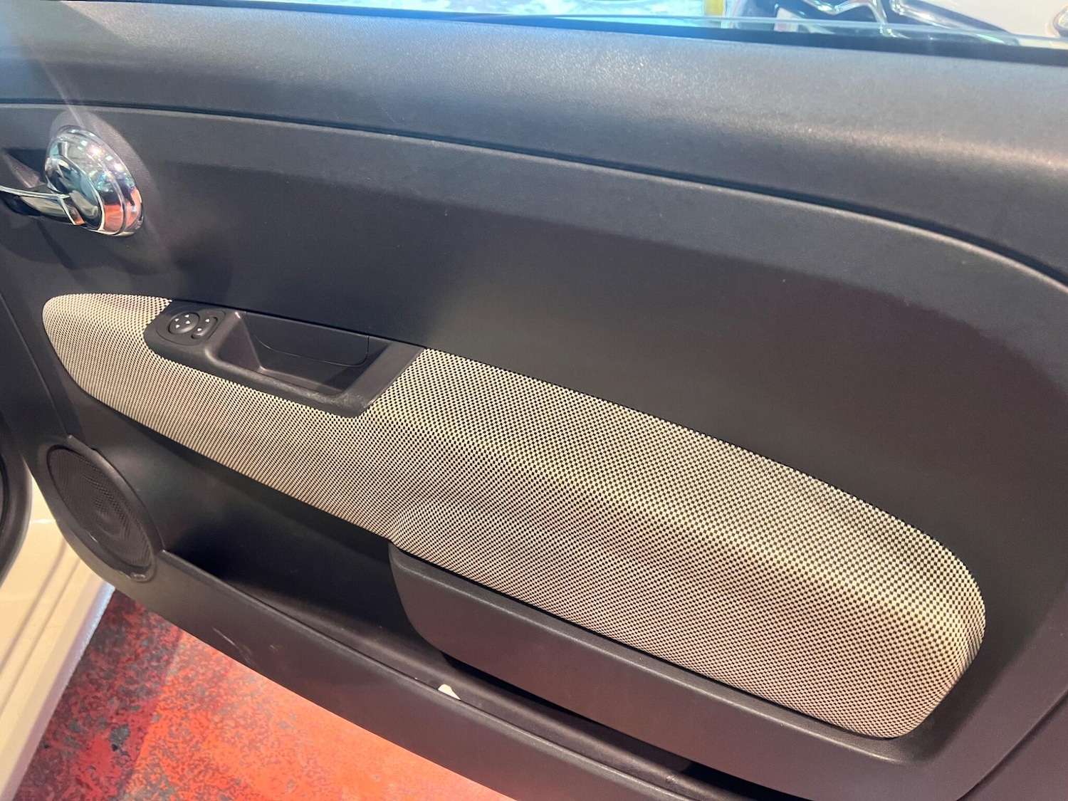 Used Fiat 500 2011 for sale - 76689100: Photo 10